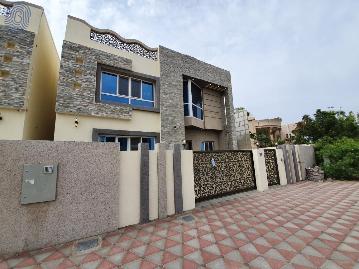 High quality twin villa for SALE in Al-Khoud 7